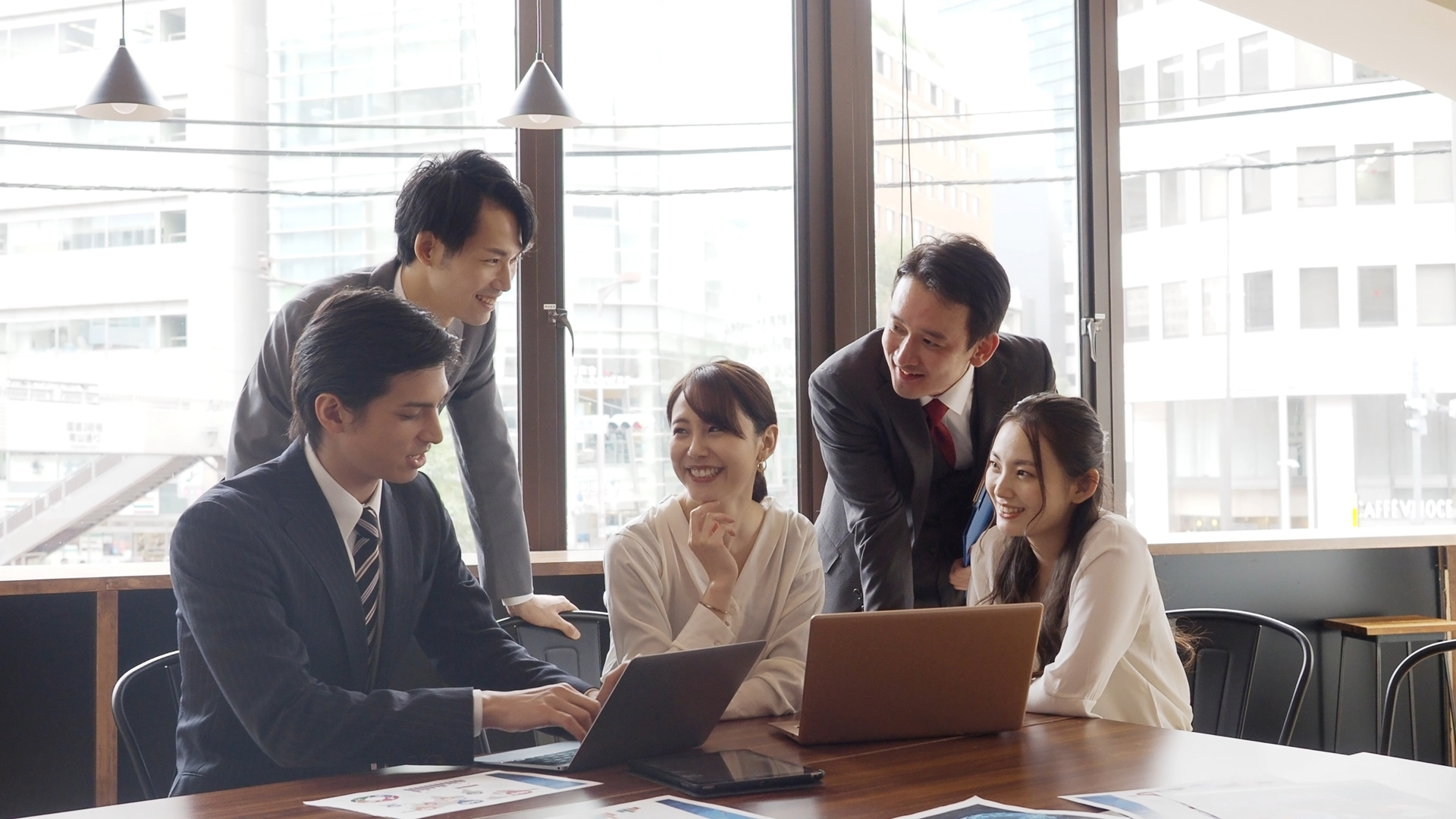 asian business people meeting in office